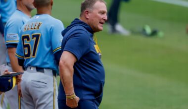 Brewers manager Pat Murphy to get surgery on back and hip