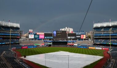Yankees weather: Yanks, Red Sox in rain delay on Saturday night