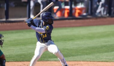 Brewers sign Luis Lara to seven-plus year extension