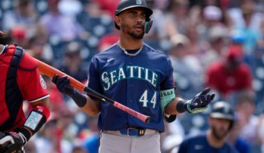 Mariners trounced by Nats 10-1