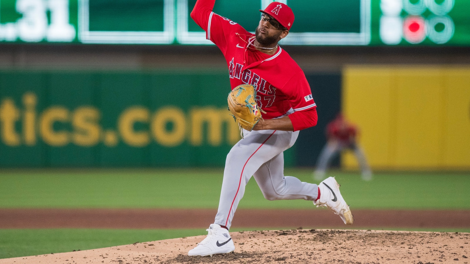 Ureña and 3 Angels relievers silence Athletics in a 7-0 victory