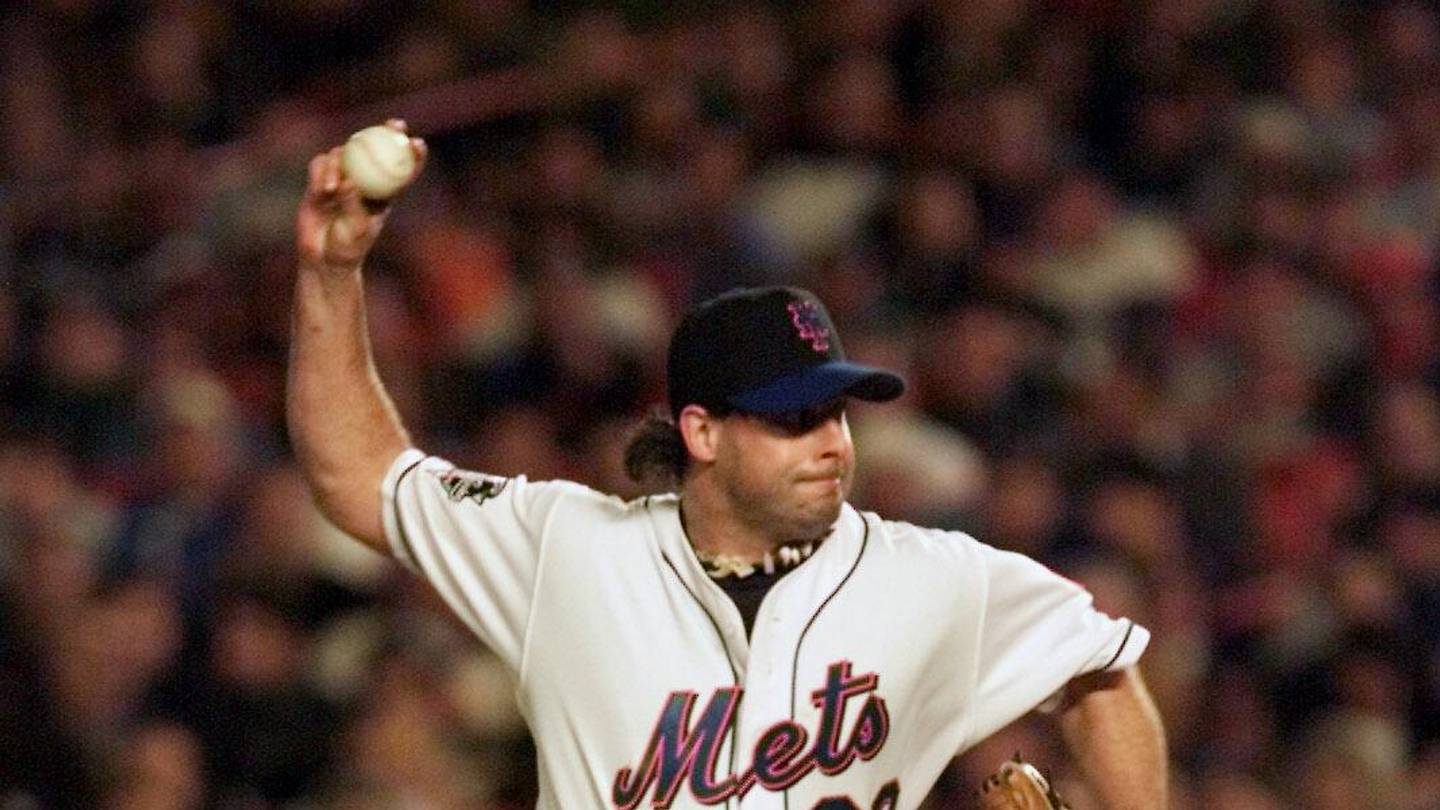 Oct 24, 2000; New York, NY, USA; Mets pitcher Turk Wendell throws in relief in the seventh inning of the third game of the World Series at Shea Stadium in New York. Mandatory Credit: Eileen Blass/USA TODAY-USA TODAY NETWORK