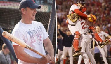 Matt Damon recalls the frantic flight that nearly cost him Red Sox history