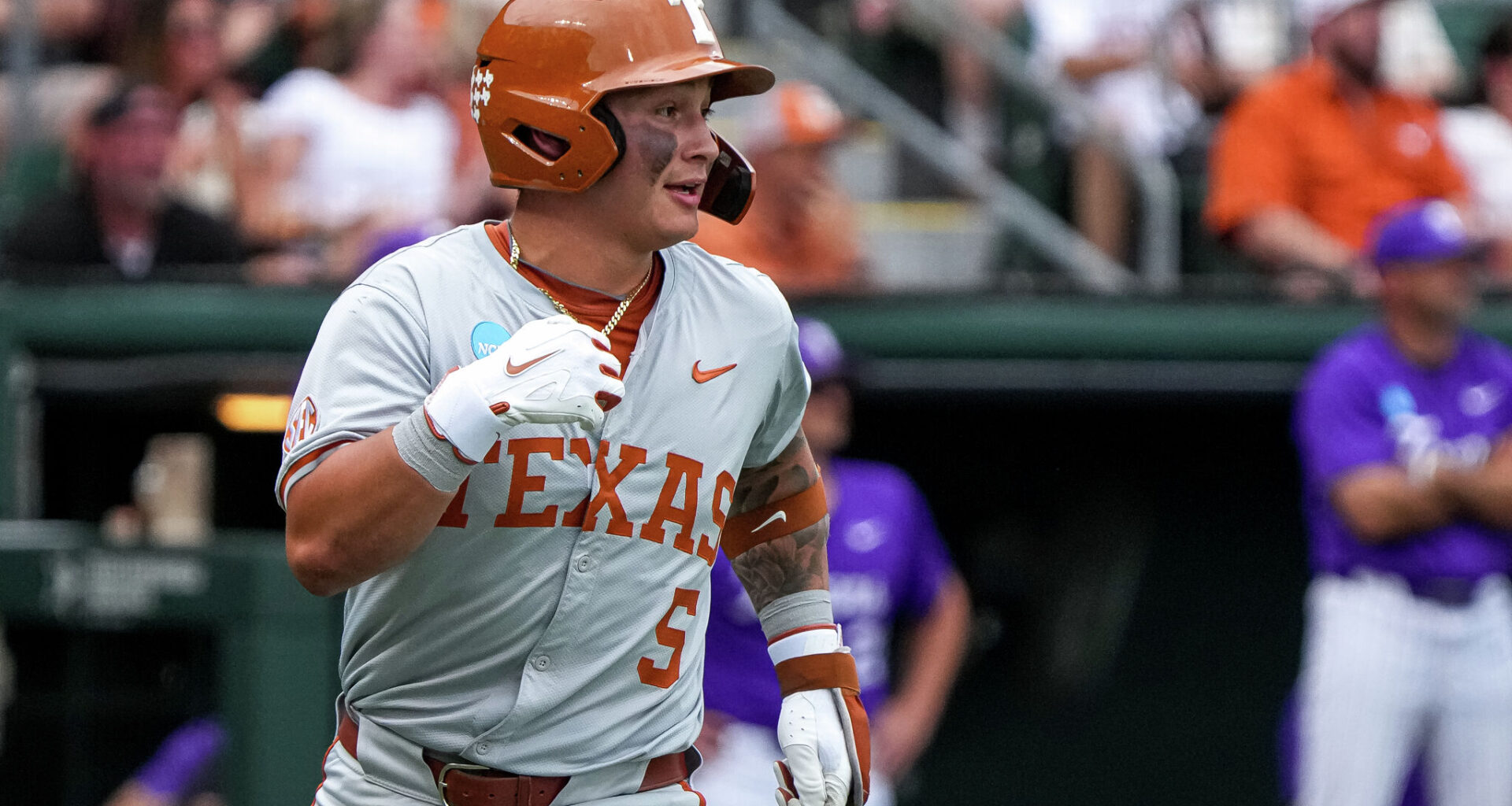 Ethan Mendoza goes undrafted, returns to Texas Longhorns baseball team