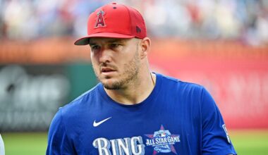 Mike Trout says he won't request a trade from the Angels amid drought