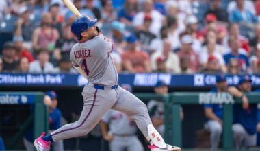 Francisco Alvarez homers twice as Mets beat Phillies 4-1 under smoky sky
