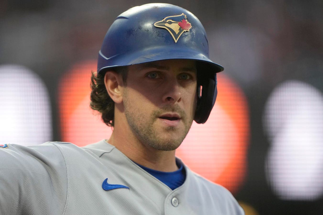 Blue Jays’ Ernie Clement Offers Response On Losing Yankees Legend