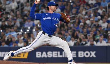 Shane Bieber pitches Blue Jays past White Sox 1-0 to snap Chicago's winning streak at 4