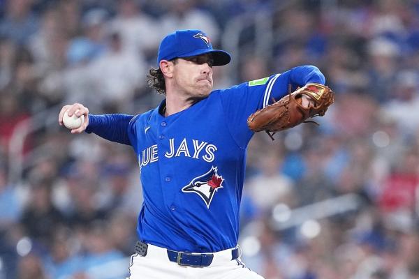 Blue Jays blank White Sox, snap 3-game skid behind Shane Bieber’s strong start