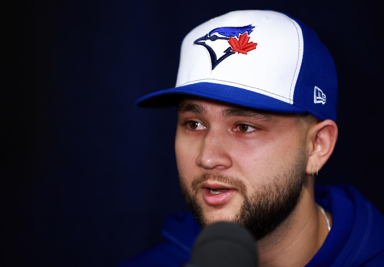 Blue Jays Veteran Sends 4-Word Bo Bichette Message After Mets Trade Report