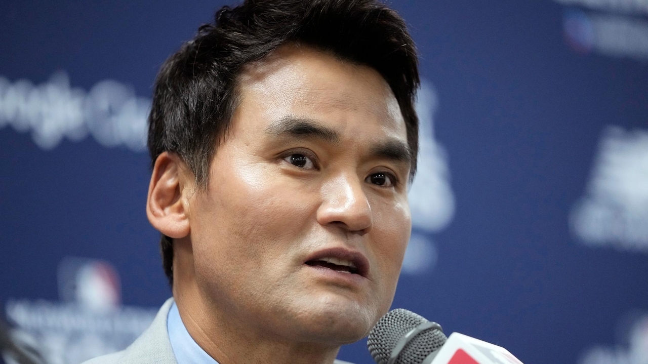 Chan Ho Park becomes first Korean to buy a stake in an MLB club by joining Athletics group