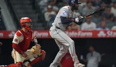 Alvarez homers in first inning and hits RBI single in ninth to lead Astros to 3-2 win over Angels