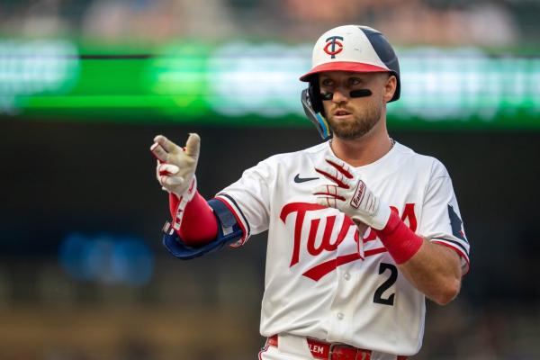 Kody Clemens rips walk-off grand slam, Twins stun Royals 4-3