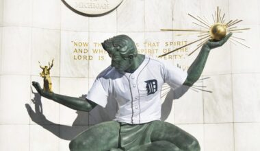 Tigers Topped By Royals | WGHN