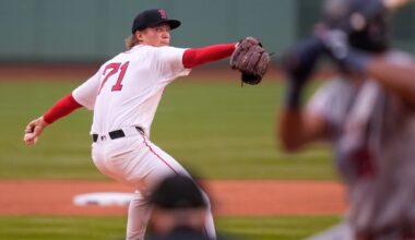 Connelly Early exits Red Sox start with concerning injury