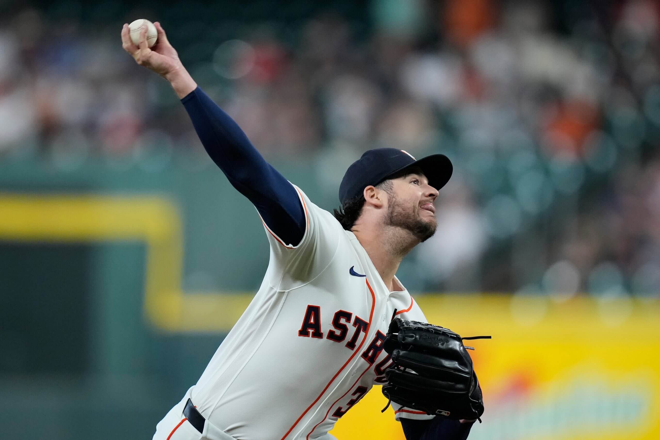 Peter Lambert pitches