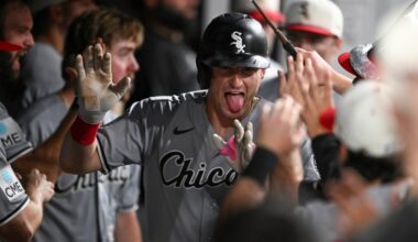 Chicago White Sox pull back into tie for 1st place with win