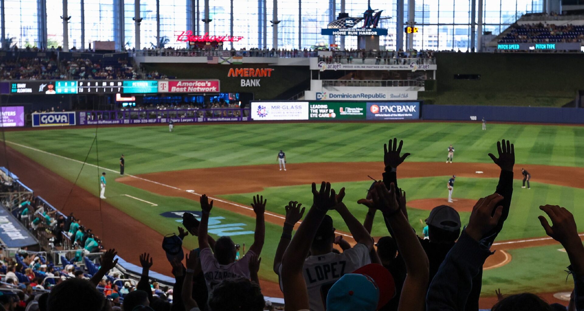 Marlins Homestand Features Military Appreciation Night, Unite to Help Venezuela, USA250 Celebration, and More at loanDepot park