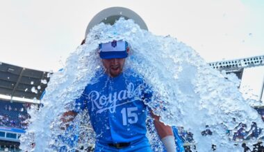 Salvador Perez and Lane Thomas hit 2-run HRs, Royals beat Padres 6-1