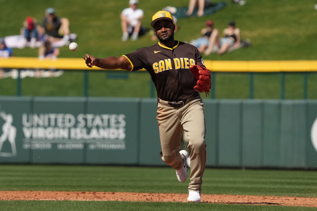 Angels Sign Pablo Reyes To Minor League Deal