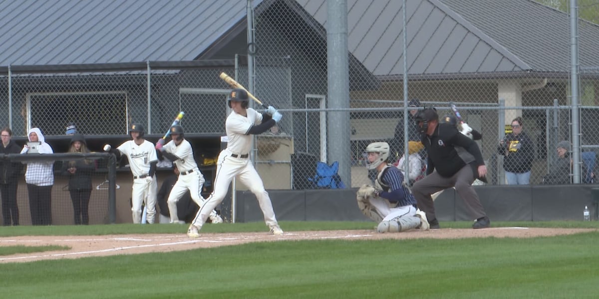 Mankato East baseball star nears a decision about his future