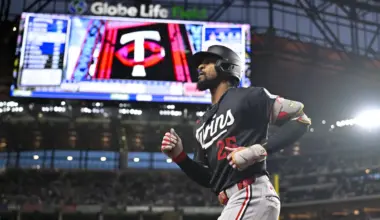 Twins should make an unexpected trade deadline decision, according to ESPN analyst image