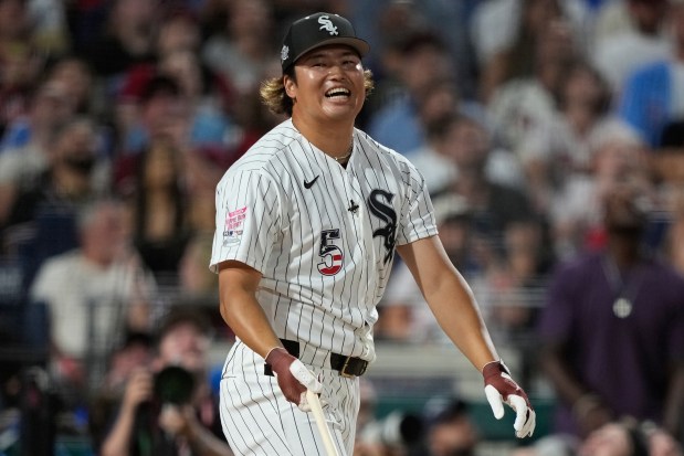 Chicago White Sox's Munetaka Murakami reacts during the MLB baseball All-Star Home Run Derby, Monday, July 13, 2026, in Philadelphia. (AP Photo/Matt Slocum)