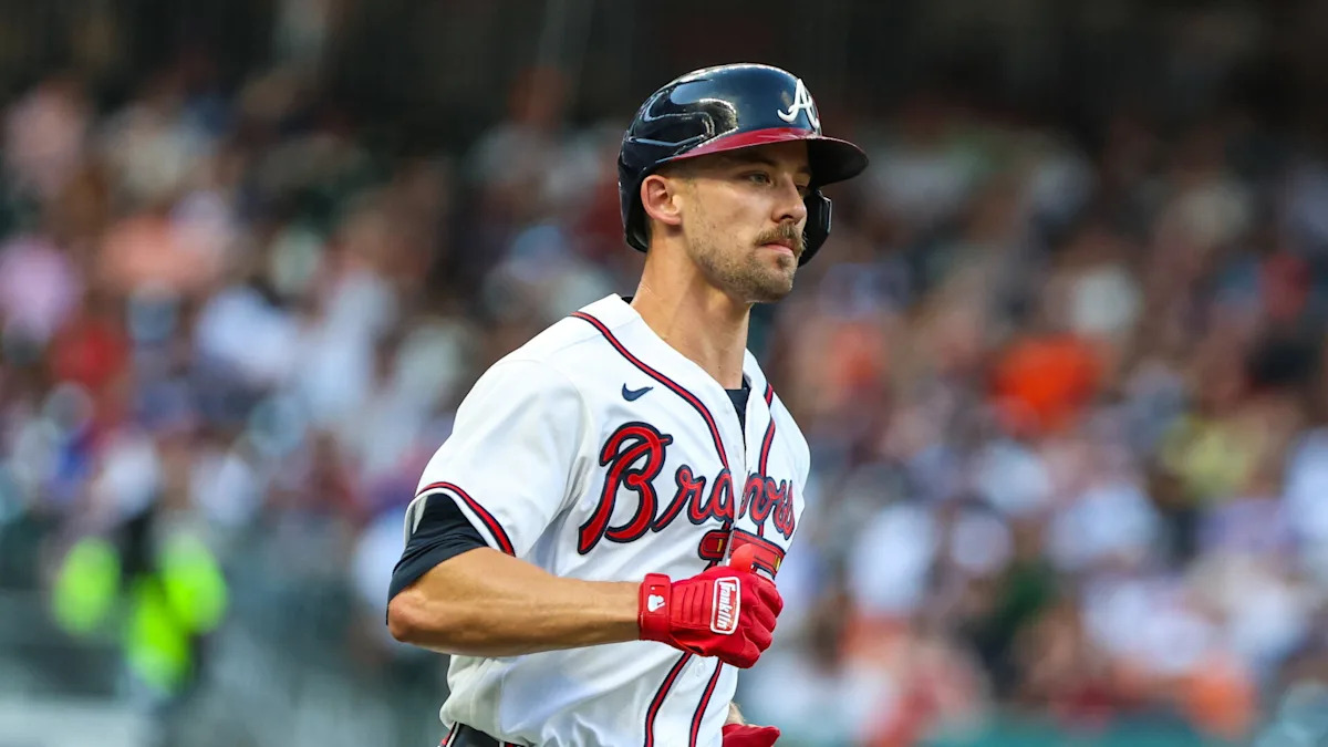 Braves activate Eli White from the paternity list
