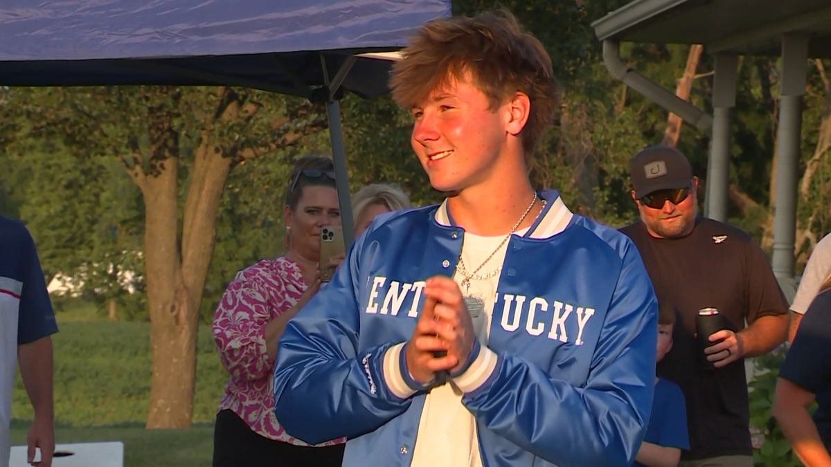 Reports: Reds draft pick, former Moeller standout Ponatoski enrolls at UK