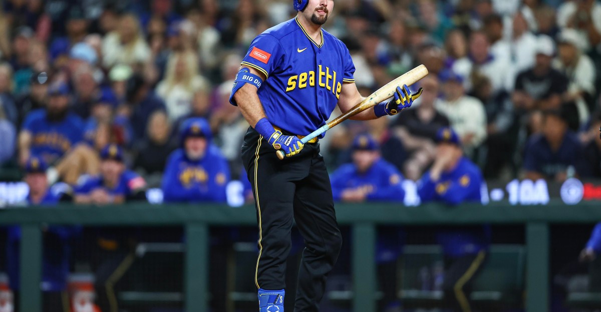 Cease won’t desist, Jays beat M’s 2-0