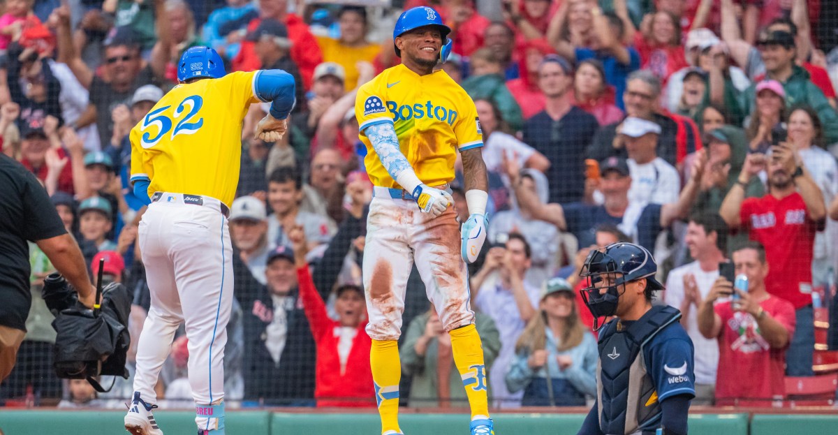 Yankees Rivals: Red Sox extend winning streak to a dozen games