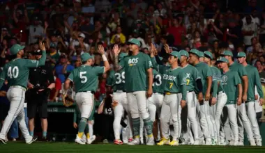 Red Sox Stay Red Hot, Extend Winning Streak