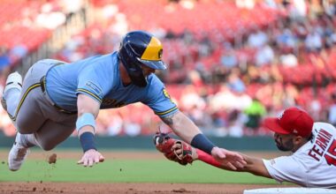 Bauers powers Brewers to 8-4 series finale win over Cardinals