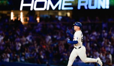 Dodgers bludgeon Mariners 6-2 with measuring stick