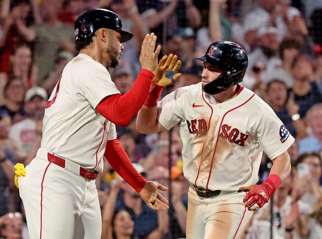 Late report times, less batting practice helping Red Sox stay fresh