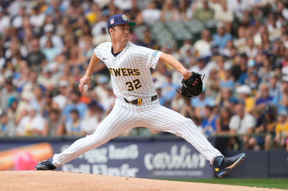 Misiorowski sets Brewers record for consecutive strikeouts to start a game