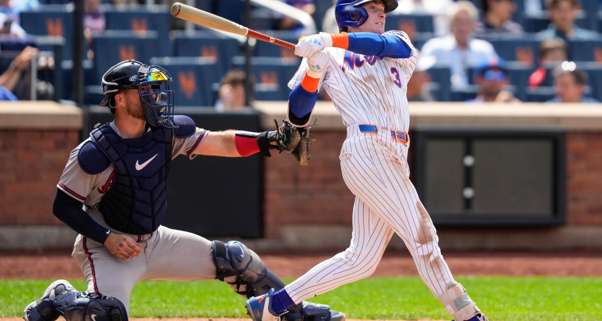 Mets rookie outfielder Carson Benge leaves game with left wrist soreness after making sliding catch