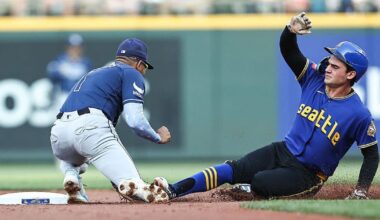 Rasmussen shuts down Mariners in 2-1 loss to Rays