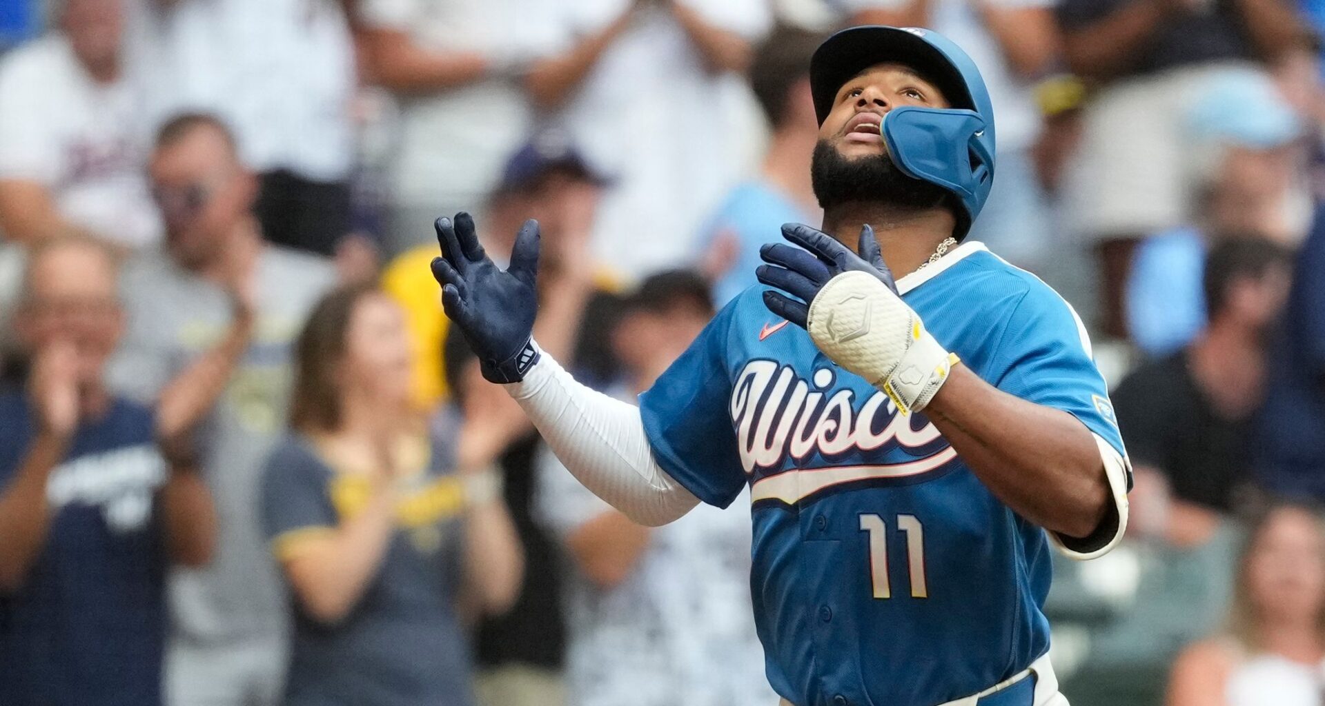 Josh Bell sparks comeback as Twins rally to beat Brewers, 8-6