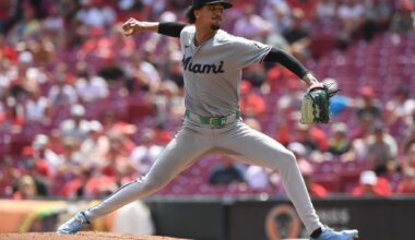 Hernández, Sanoja hit HRs in Marlins 7-1 win over Reds
