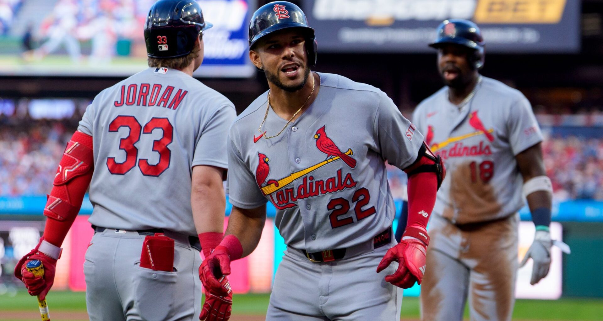 Bohm's triple in the 10th scores 2 runs as the Phillies beat the Cardinals 7-6
