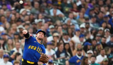 Mariners utilityman Brendan Donovan lands on 7-day concussion IL after batting cage accident