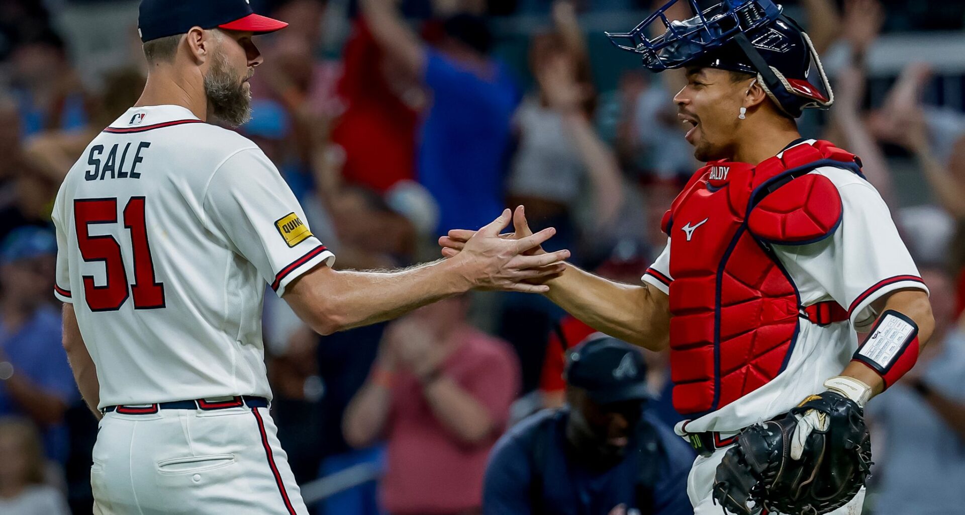 Sale throws a 5-hit shutout as Braves sweep Dodgers