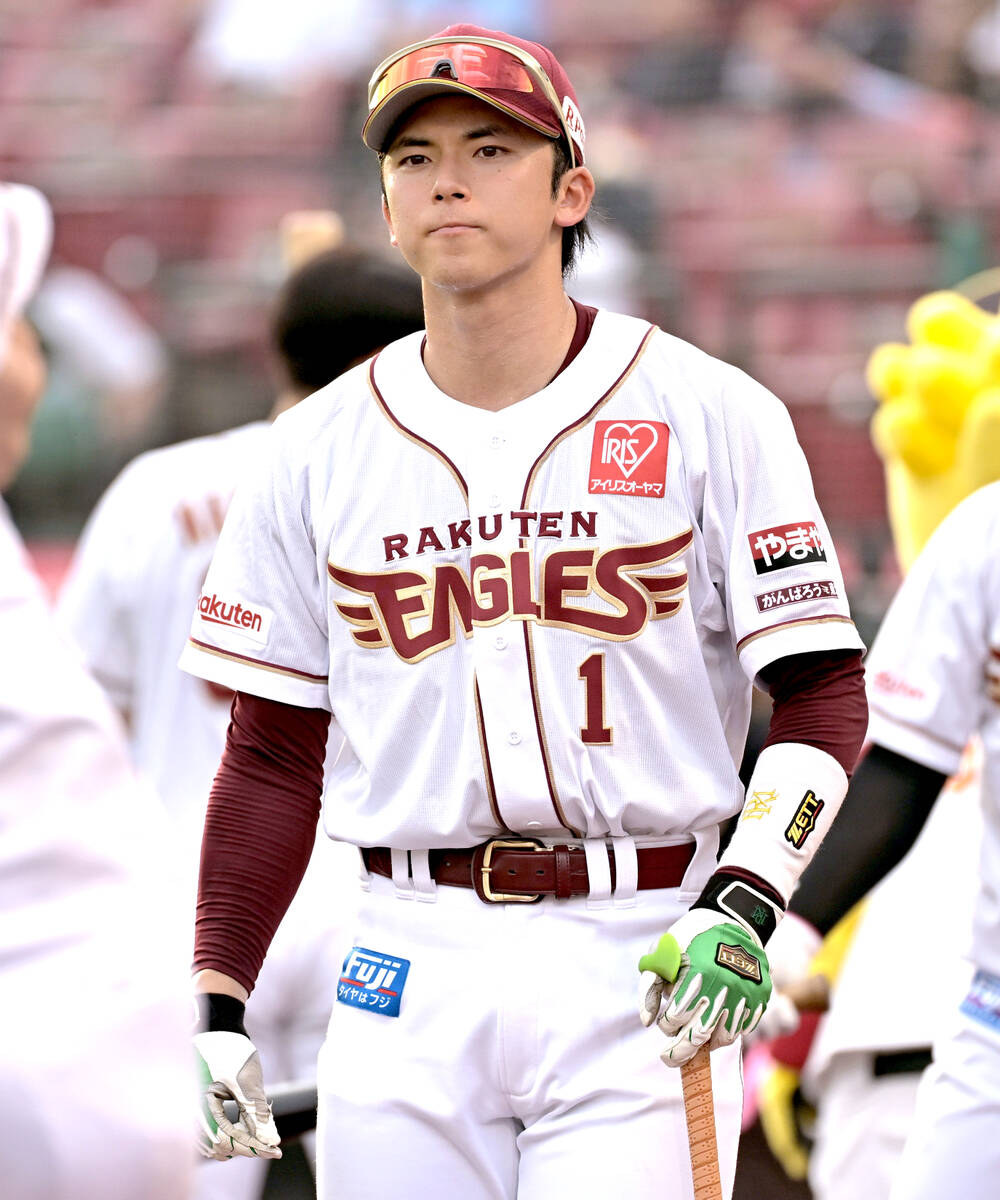 Rui Muneyama preparing for the match (Photo by Aki Takematsu)