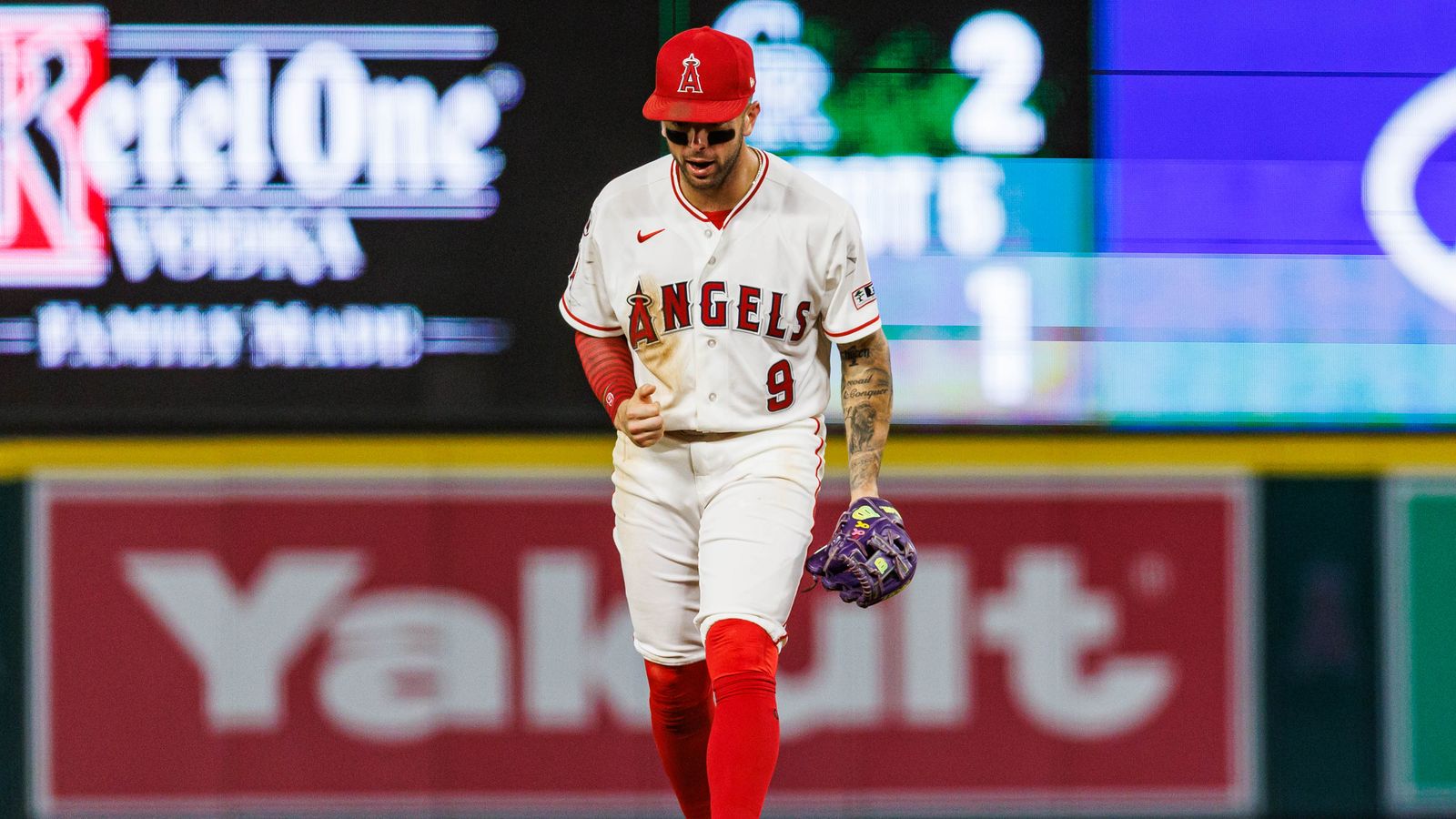 Angels can't rein in relentless Royals in 7-6 loss
