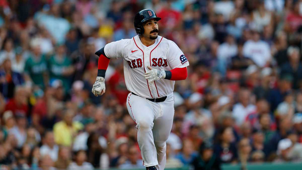 NH's Mickey Gasper hits three home runs in three straight games