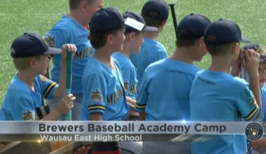 Jim Gantner visits Brewers Baseball Academy Camp at Wausau East High School | Sports