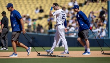 Dave Roberts decries Dodgers' inability to play 'clean baseball' after latest costly loss to Brewers | Sports