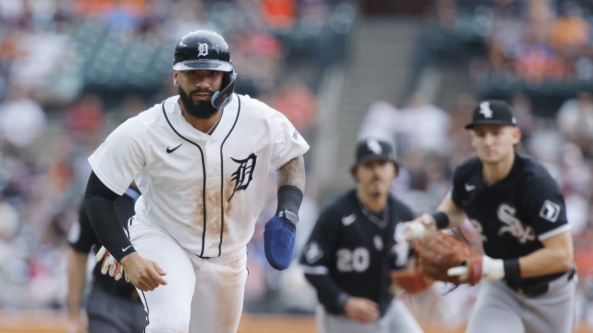 Playoff Races Heating Up In MLB
