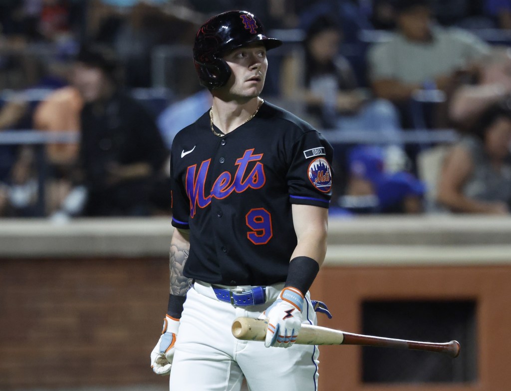 A.J. Ewing walks back to the dugout after striking out in the third inning of the Mets' 3-1 loss to the Astros on Aug. 28, 2026 at Citi Field.